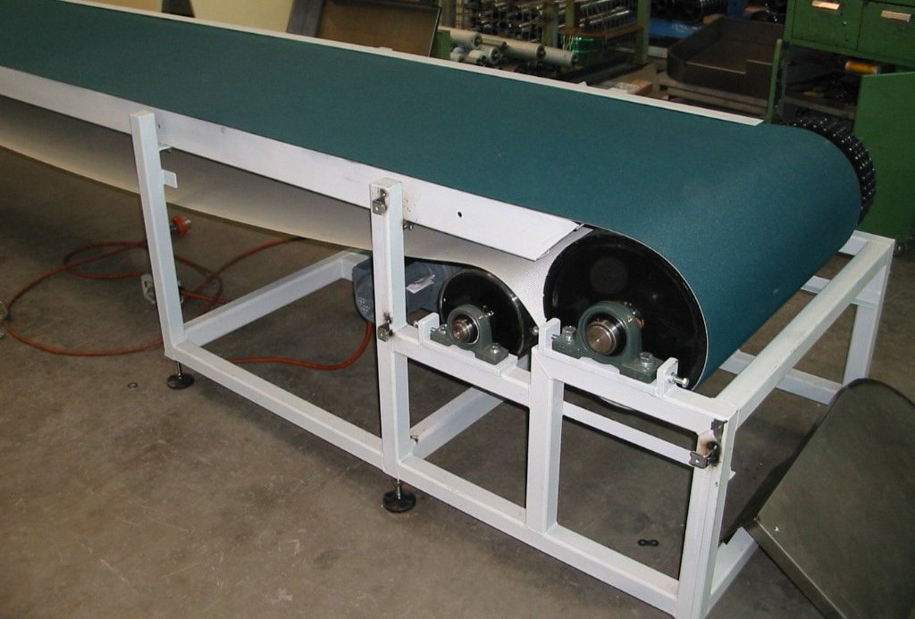 青島平度皮帶輸送機(jī)