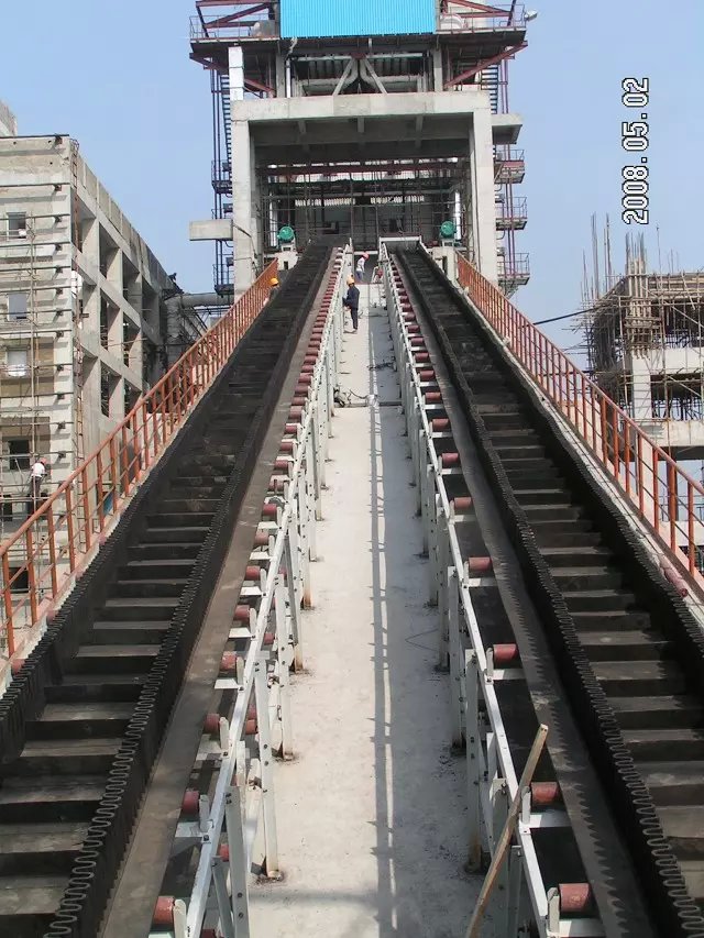 陜西礦用大傾角輸送機(jī)