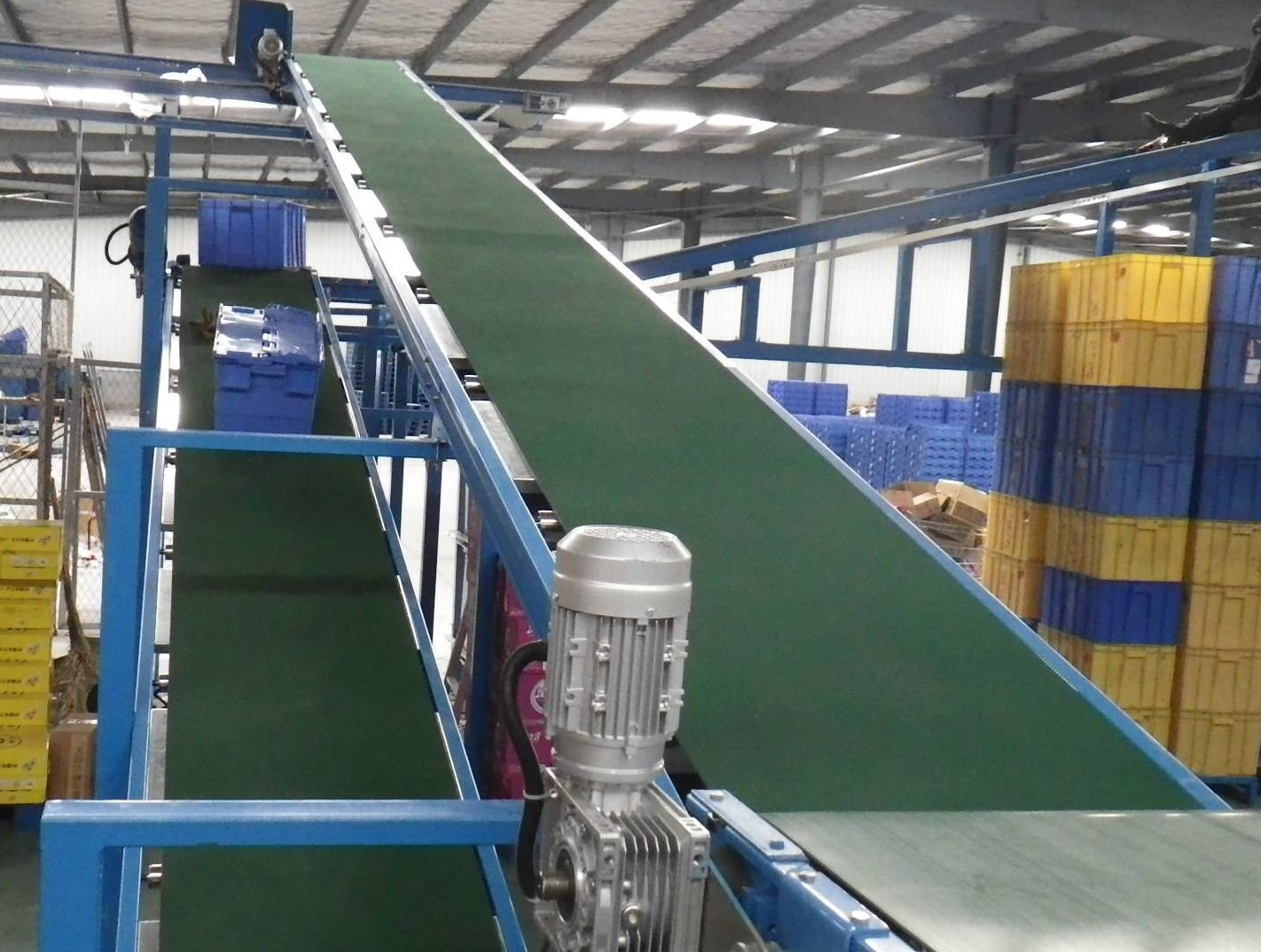 吉林皮帶輸送機.jpg 吉林皮帶輸送機.jpg